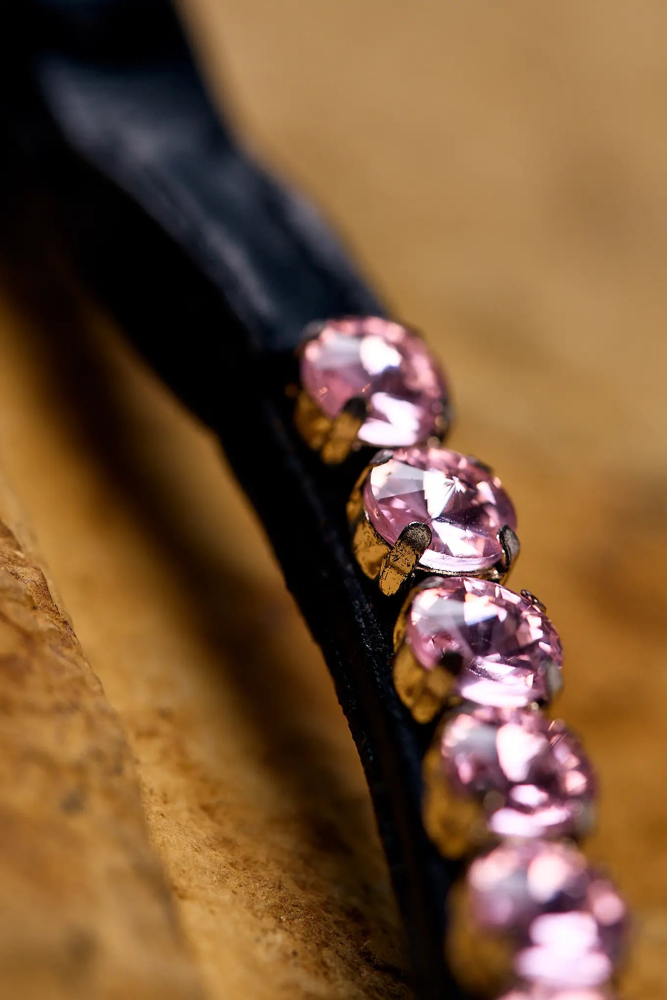 Frontalera para cabezada con brillantes rosas