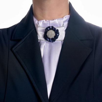 Plastrón Vellquine Fp flor azul puesto